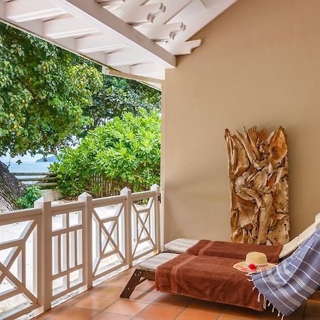 Fleur De Sel Aparthotel Anse Royale Bagian luar foto